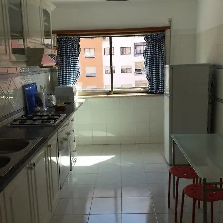 Familiar Lisboa Taguspark Appartement *